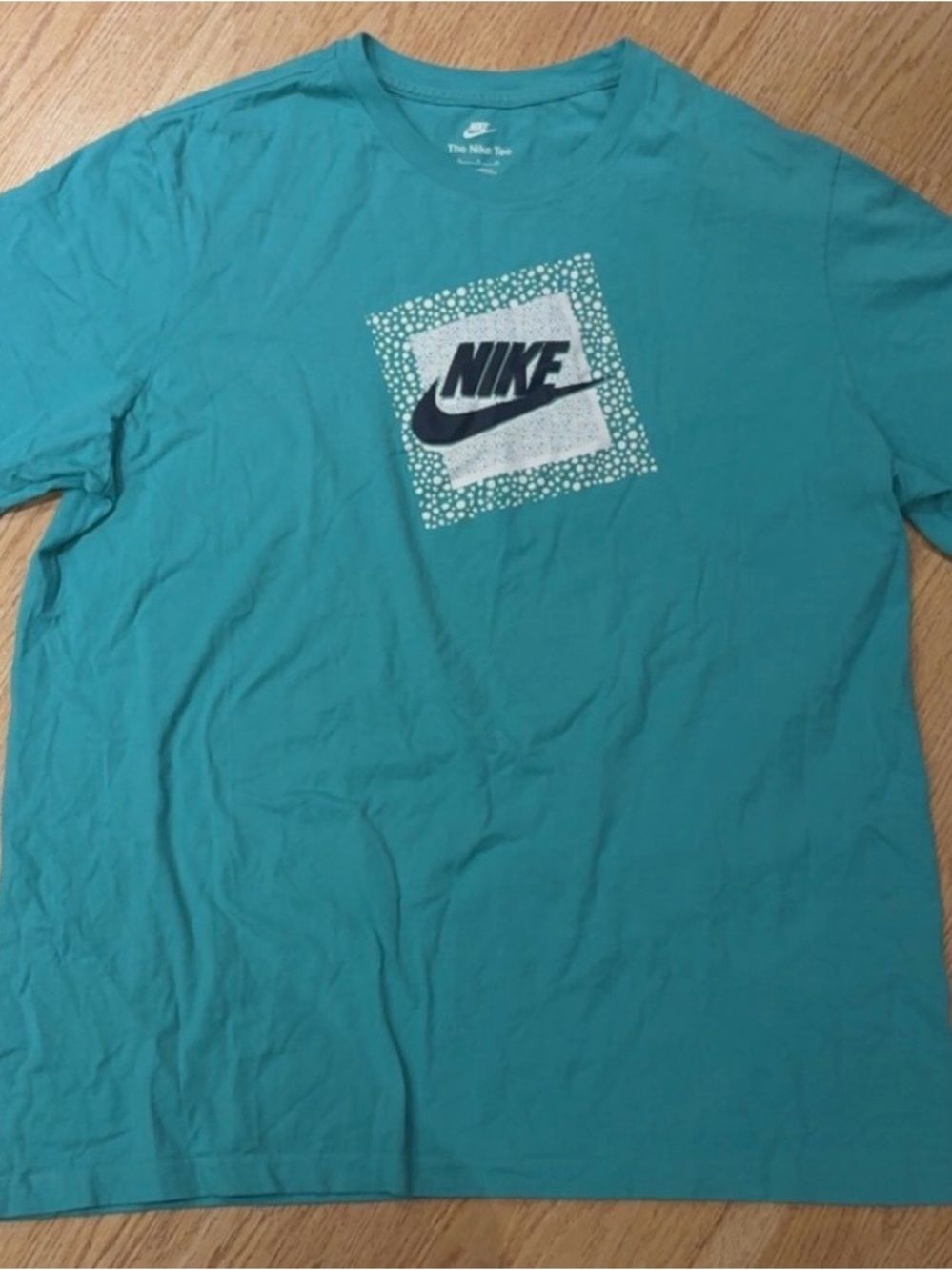 Nike Men's Teal Graphic Short-Sleeve Tee